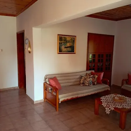 Nikolaos House Апартаменты Айос-Николаос